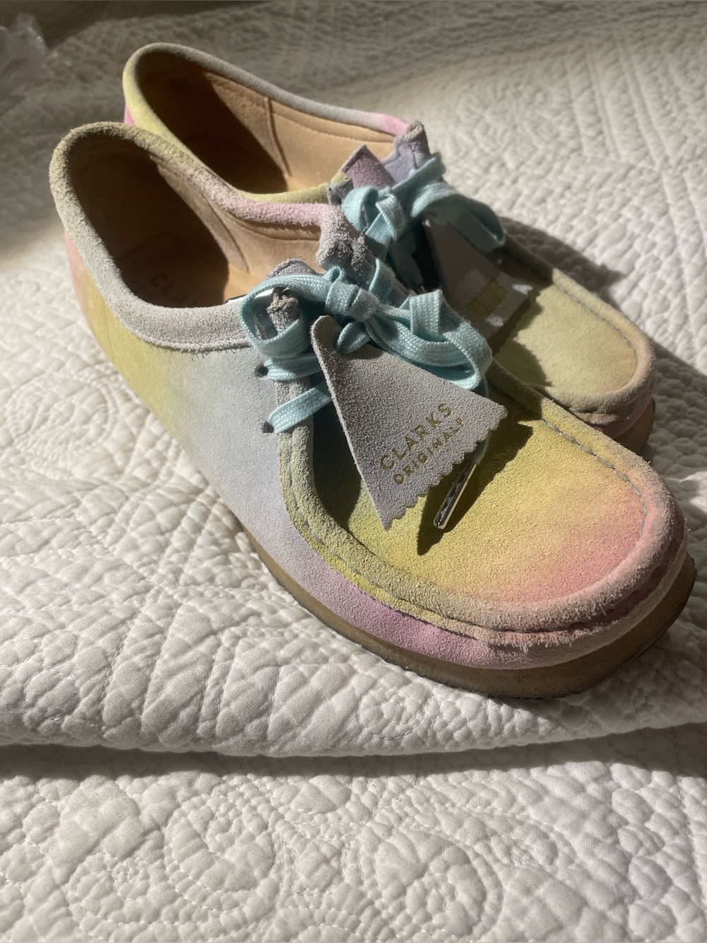 Clarks Rainbow Pastel Multicolor Suede Wallabee Moccasins sz.9.5